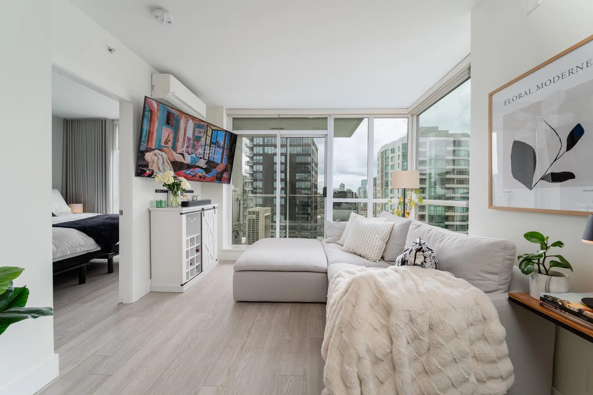 Photo 2 of 38 at #1908 – 821 Cambie Street