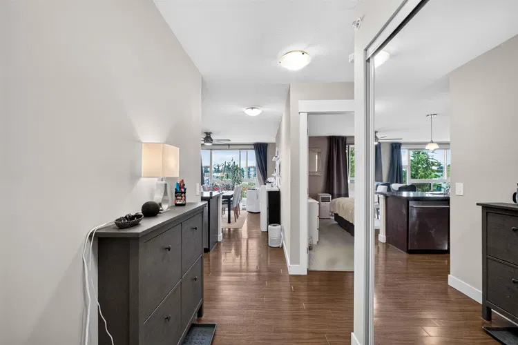 Photo 4 of 38 at #403 – 12075 228 Street