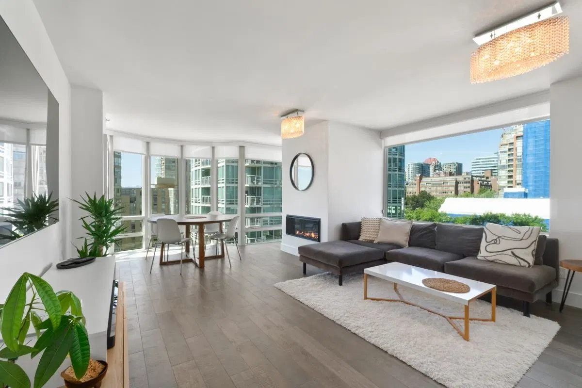 Photo 1 of 31 at #1104 – 1501 Howe Street
