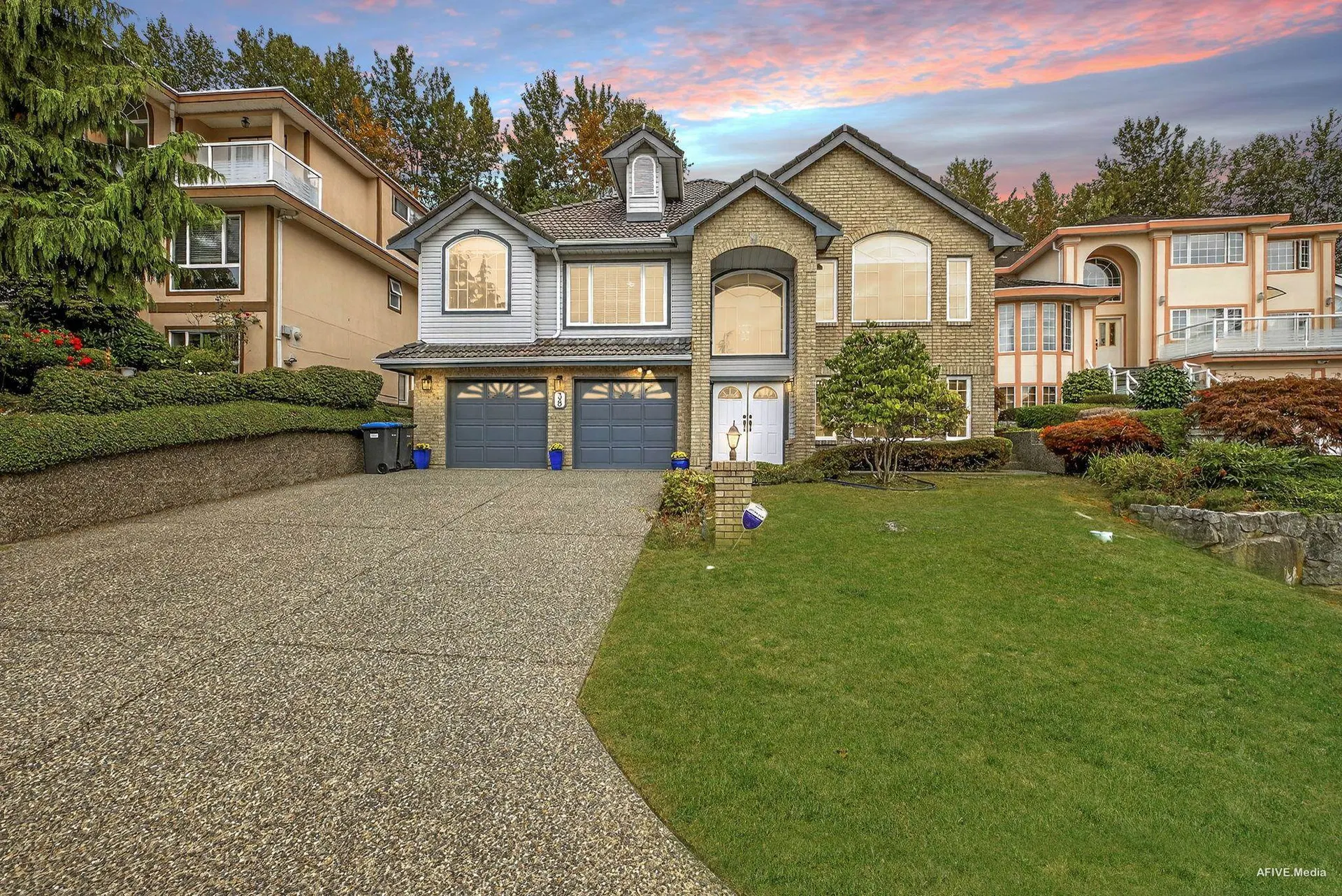 Photo 1 of 40 at 38 Timbercrest Drive