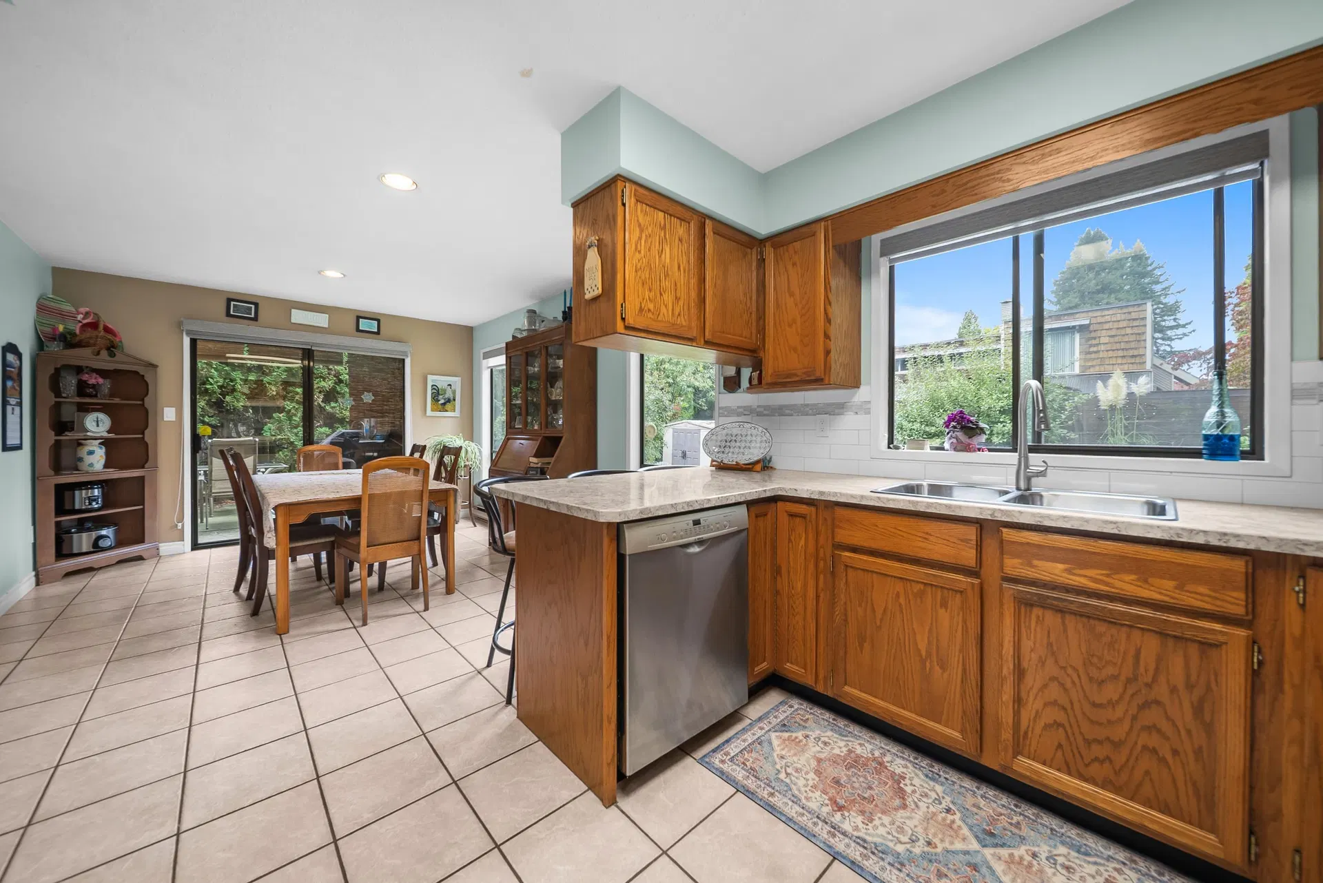 Photo 4 of 39 at 34629 Immel Street