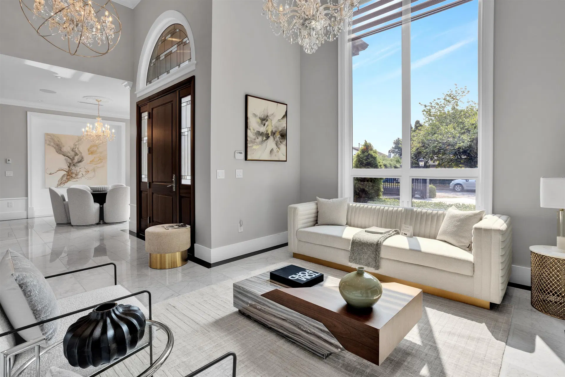 7691 Sunnymede Crescent