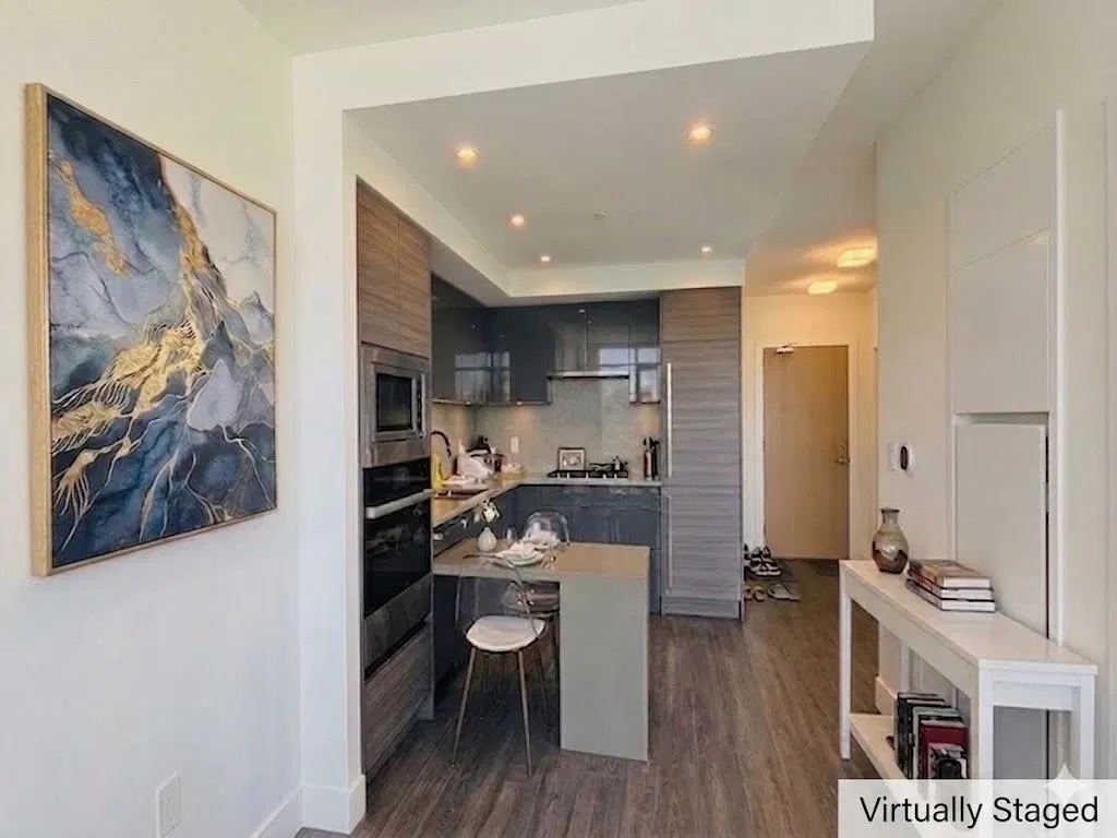 Photo 4 of 14 at #408 – 3438 Sawmill Crescent