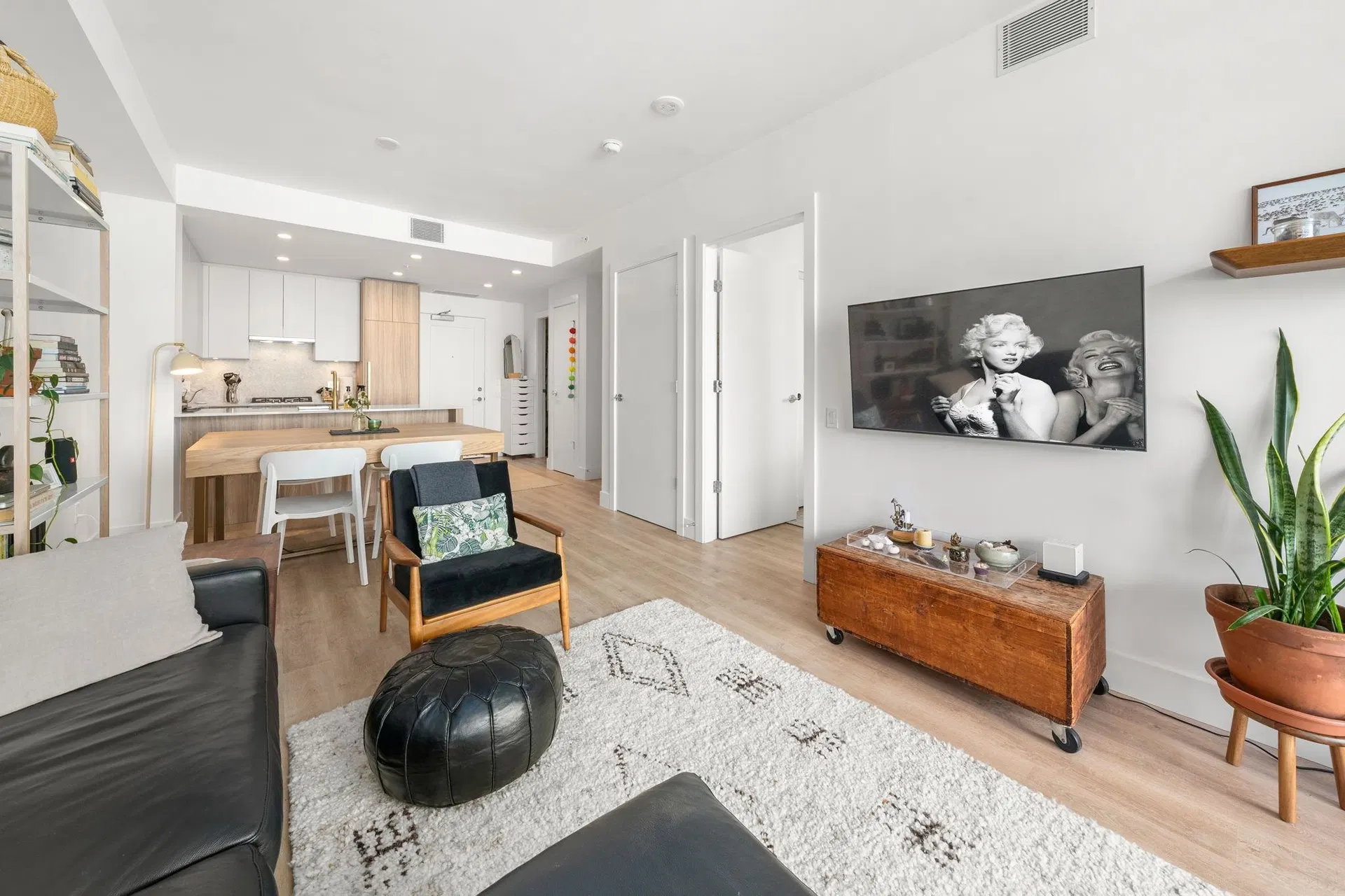 Photo 4 of 38 at #405 – 2385 Emery Court