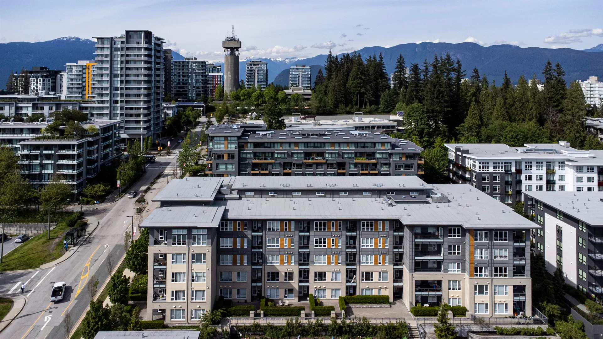 #405 – 9877 University Crescent