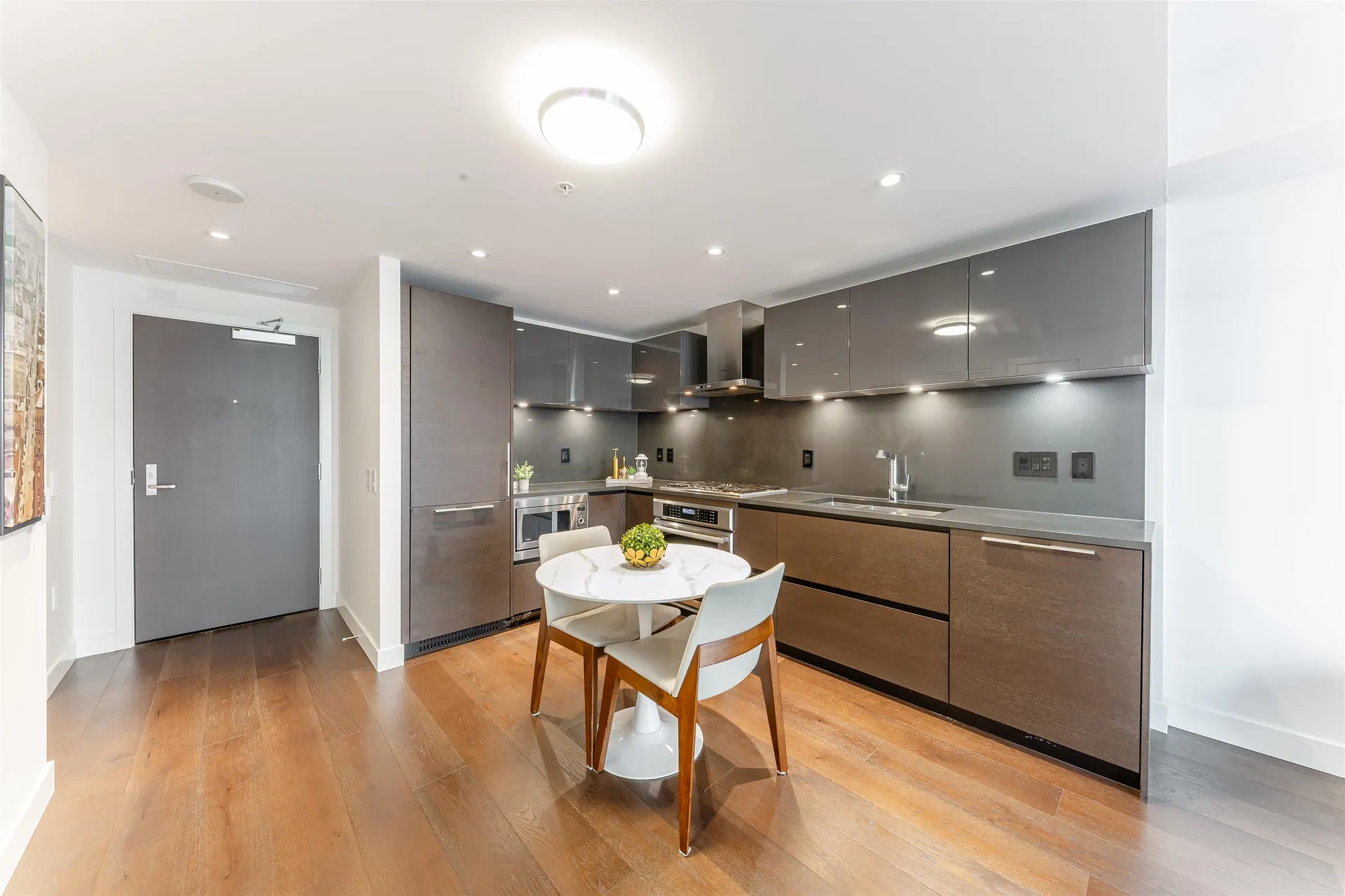 Photo 3 of 24 at #201 – 1561 W 57th Avenue