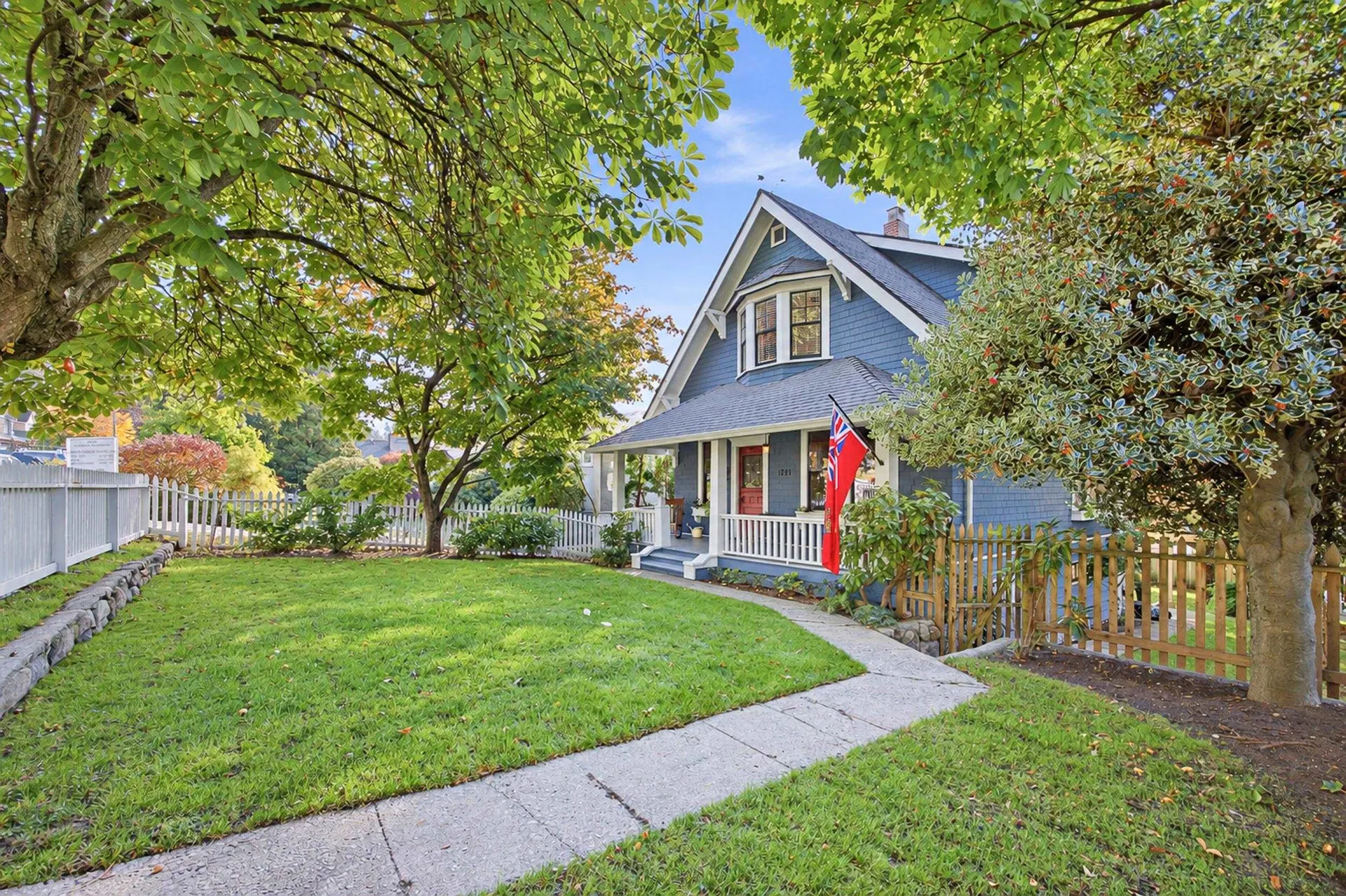 Photo 2 of 37 at 121 E 27th Street