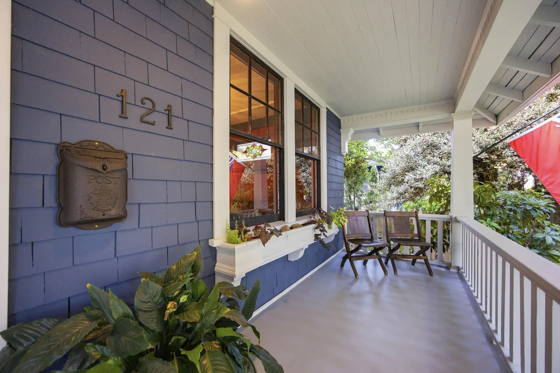 Photo 5 of 37 at 121 E 27th Street