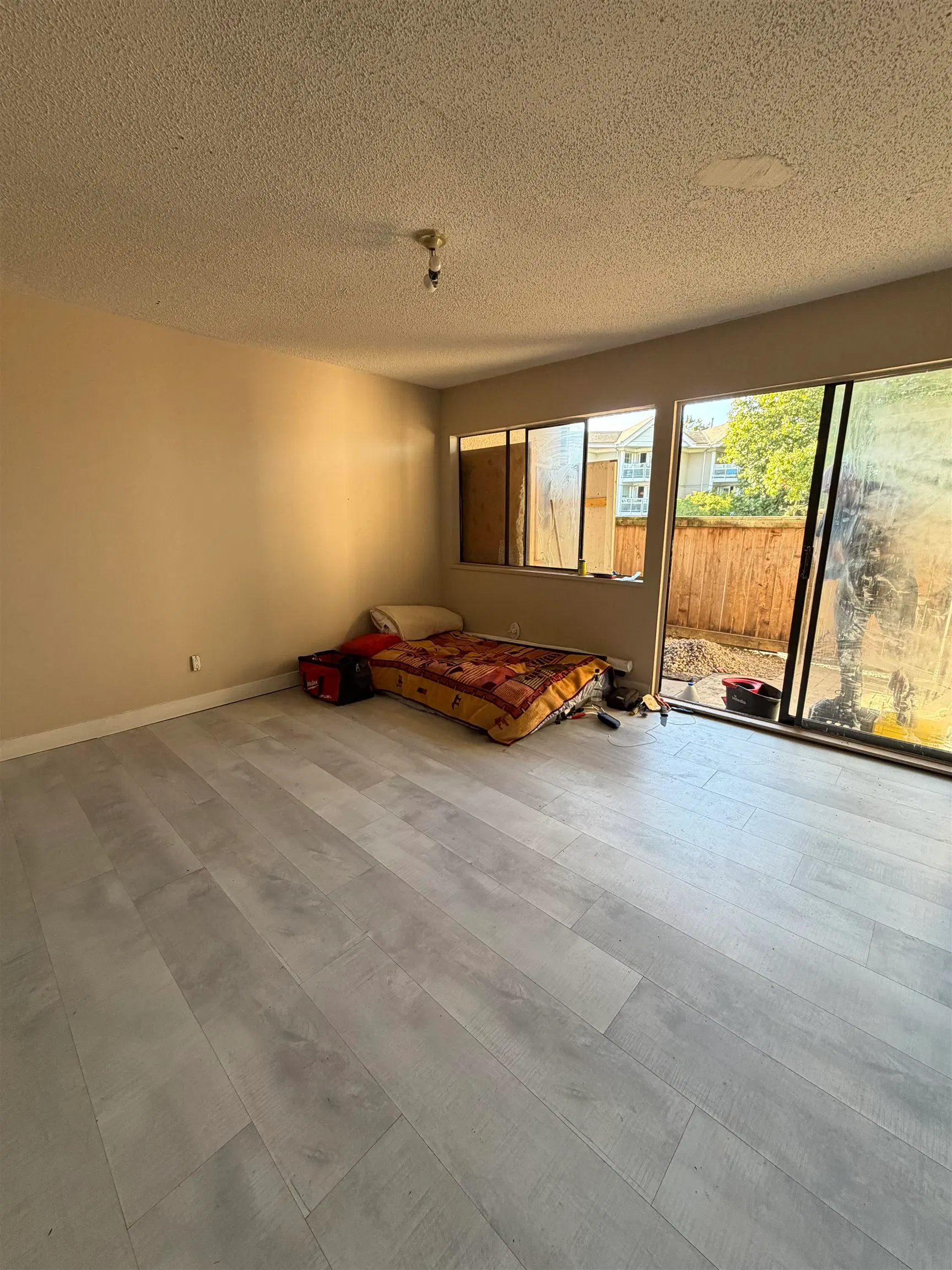 Photo 1 of 7 at #10 – 17700 60 Avenue