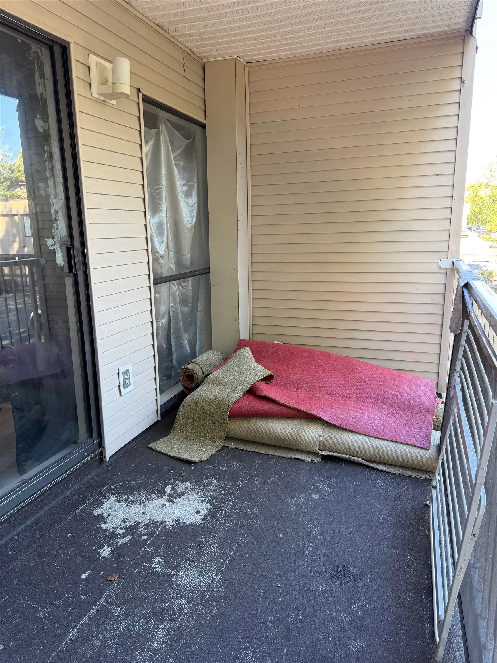 Photo 5 of 7 at #10 – 17700 60 Avenue