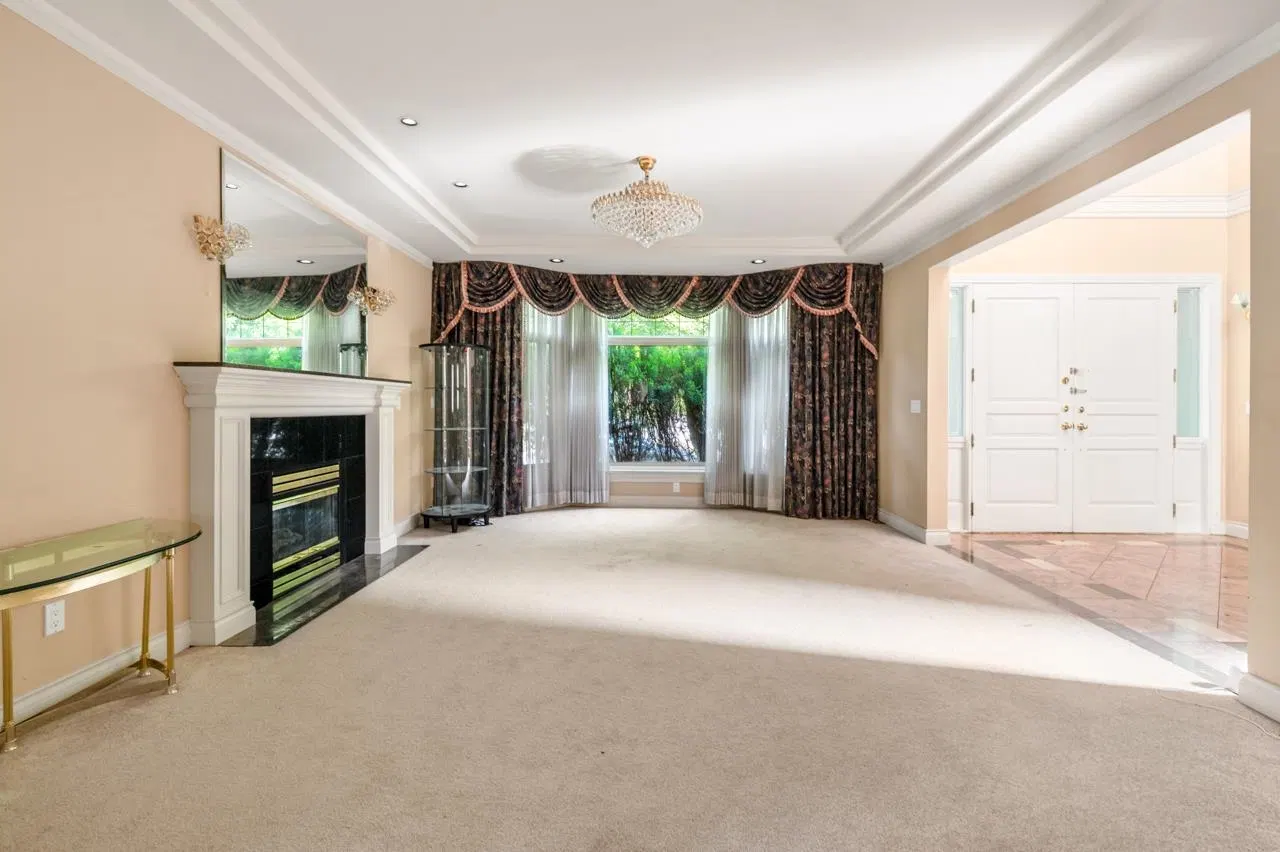 Photo 3 of 38 at 1456 W 47th Avenue