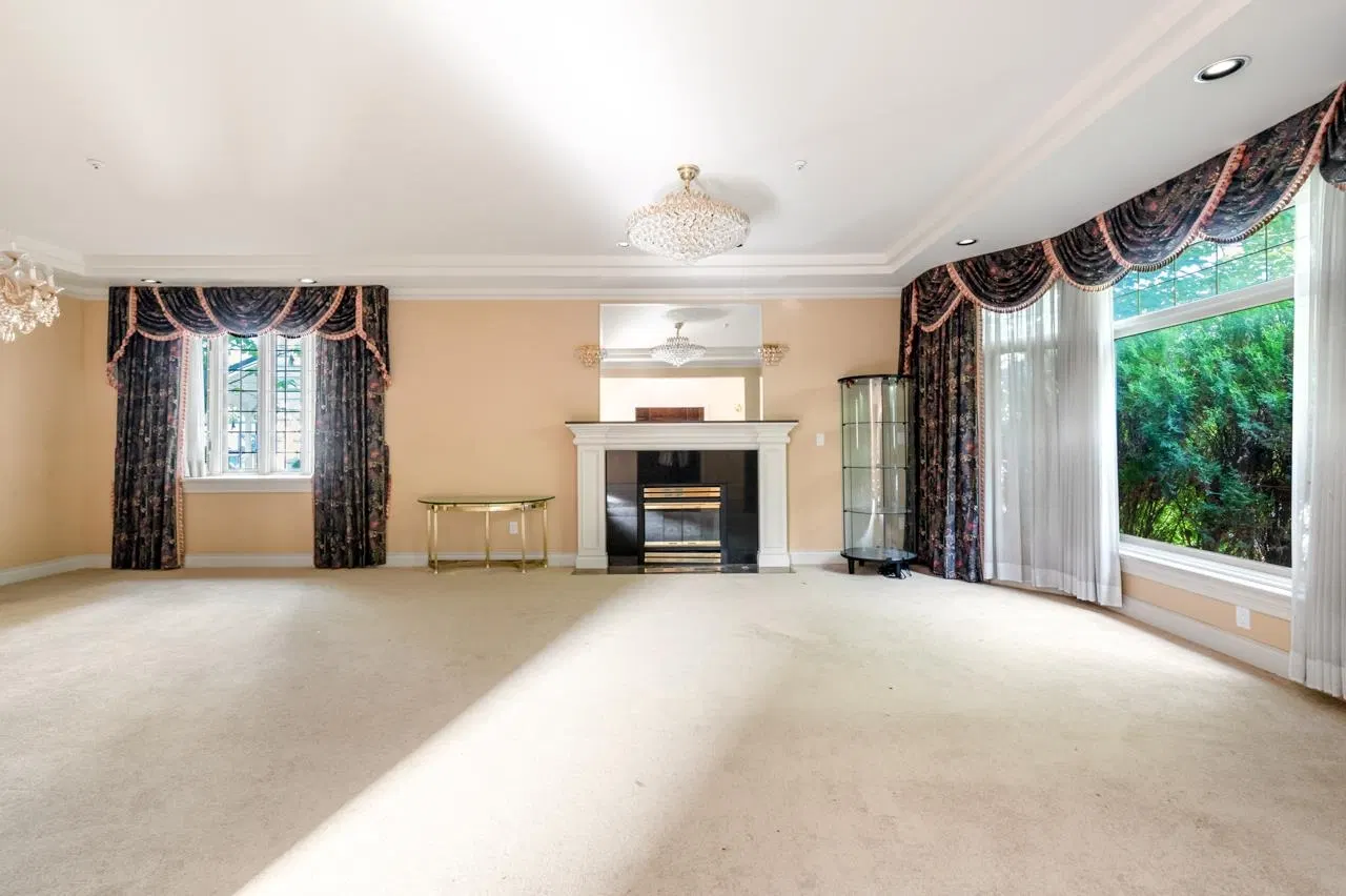 Photo 5 of 38 at 1456 W 47th Avenue