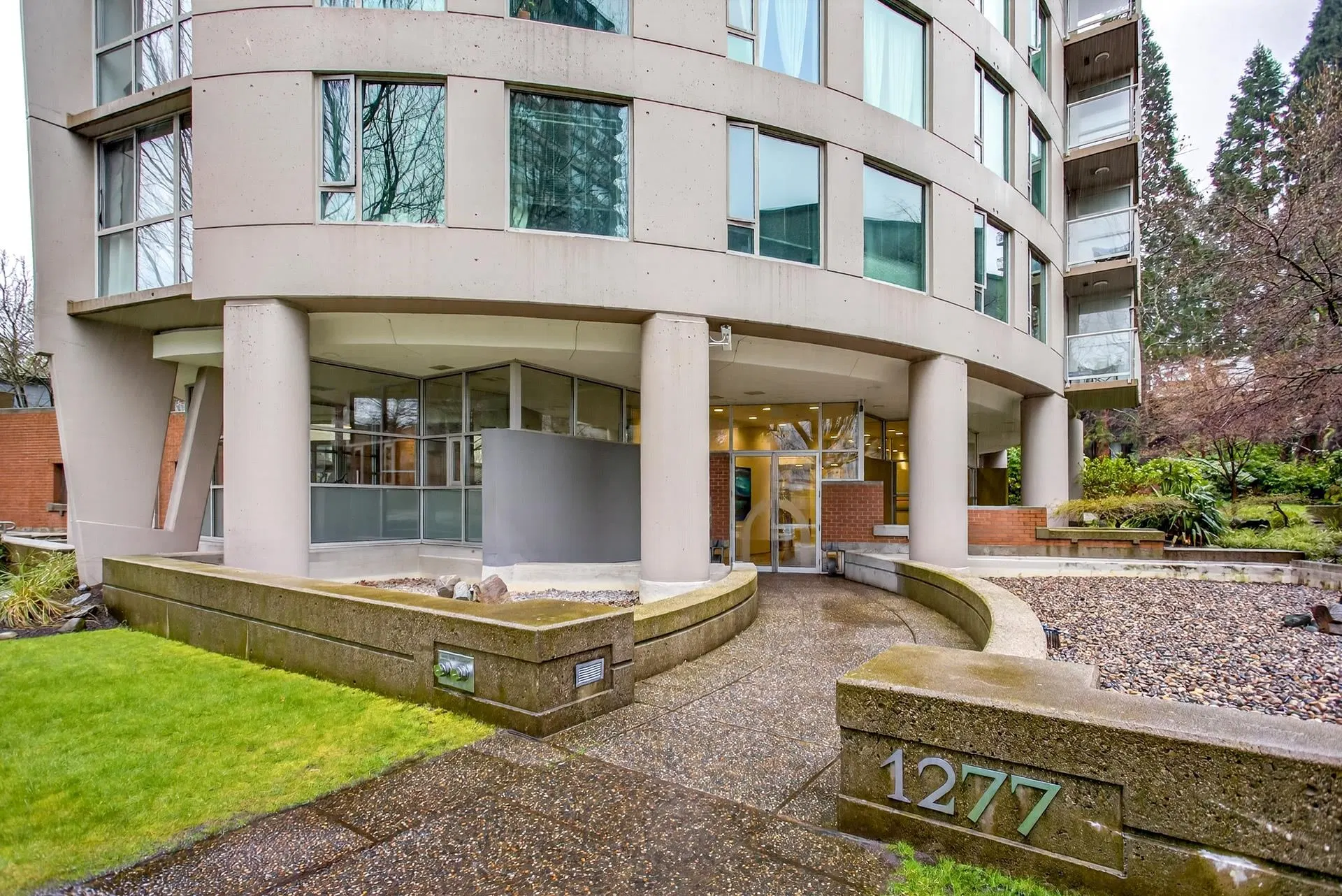 Photo 2 of 40 at #1904 – 1277 Nelson Street