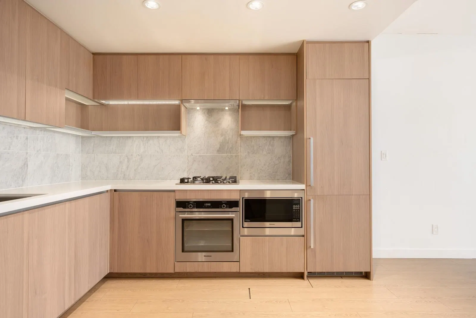 Photo 3 of 18 at #2708 – 6538 Nelson Avenue