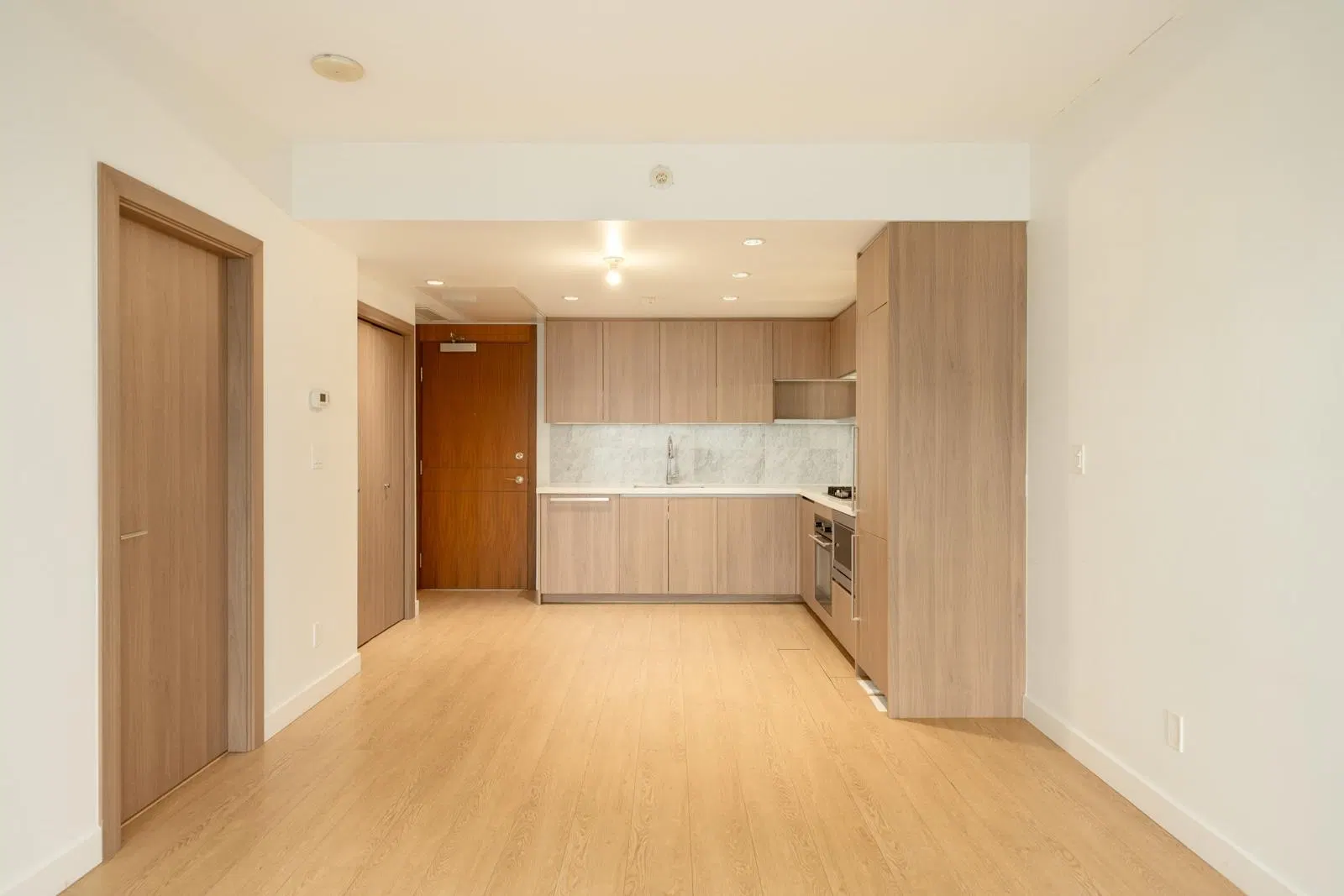 Photo 5 of 18 at #2708 – 6538 Nelson Avenue