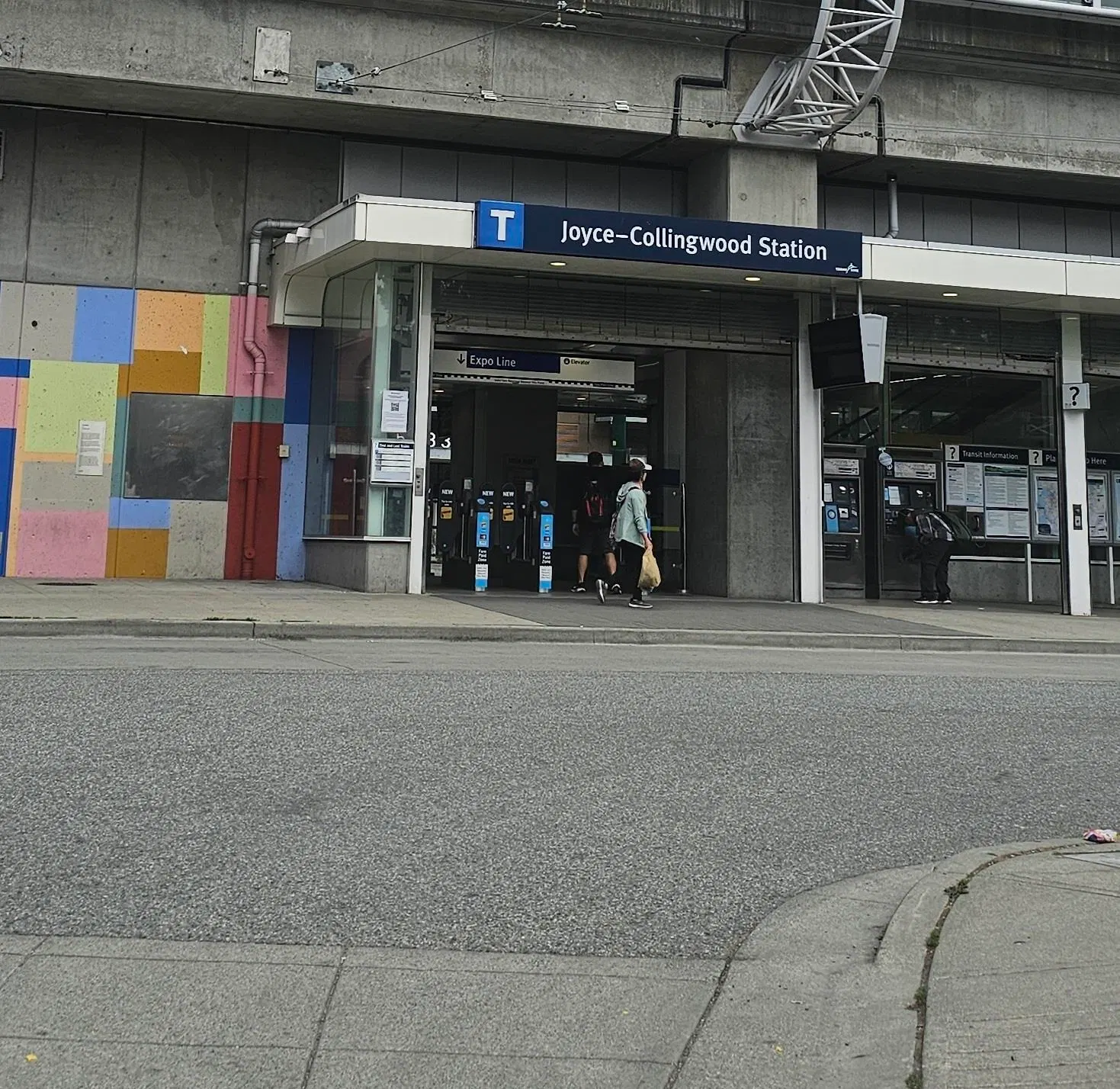 #601 – 5380 Oben Street