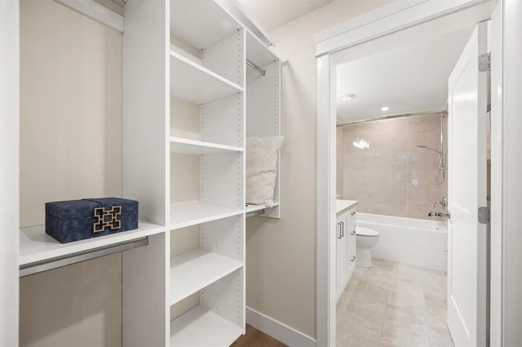 Photo 5 of 14 at #307 – 11063 Ravine Road