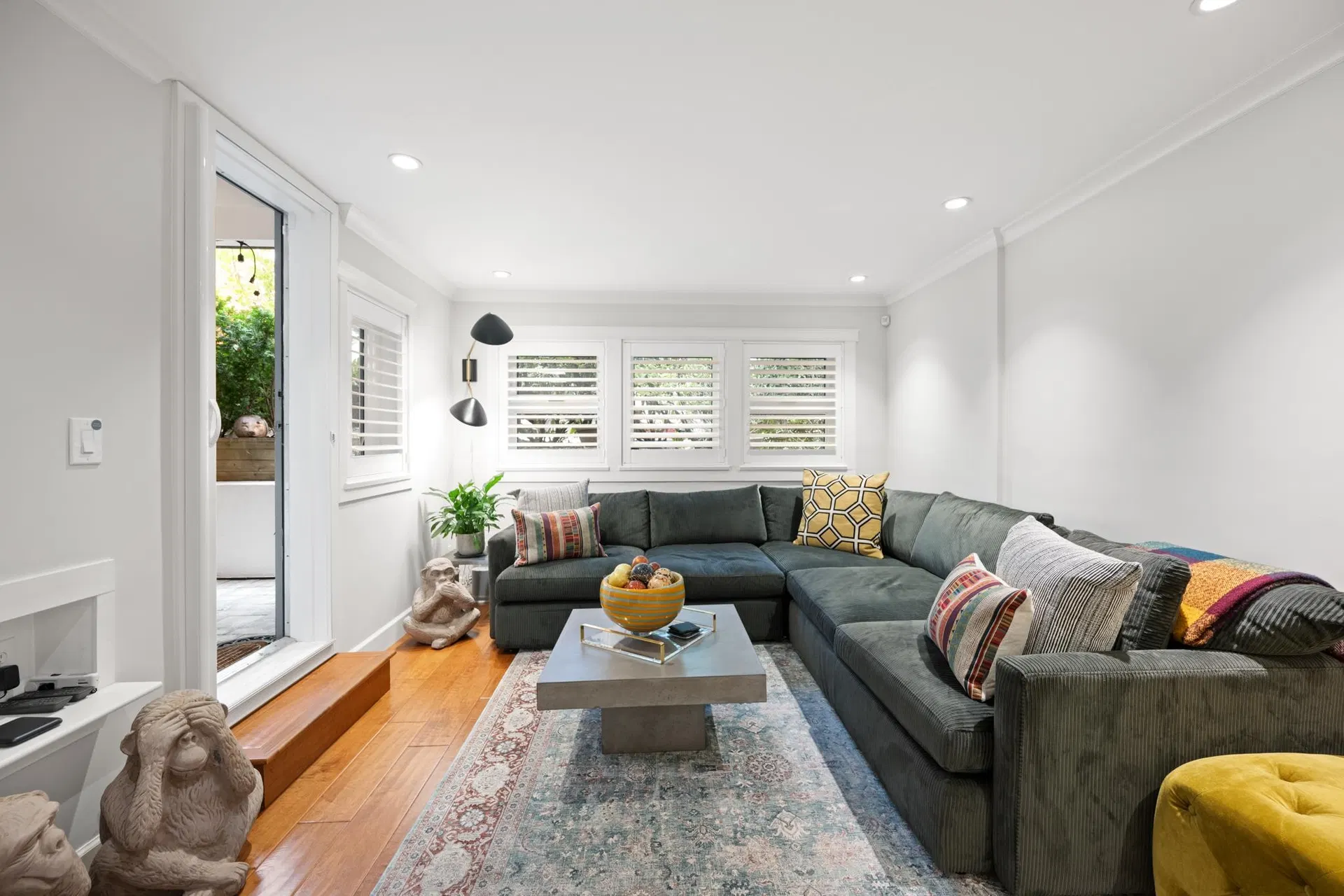 Photo 3 of 40 at #102 – 828 Gilford Street