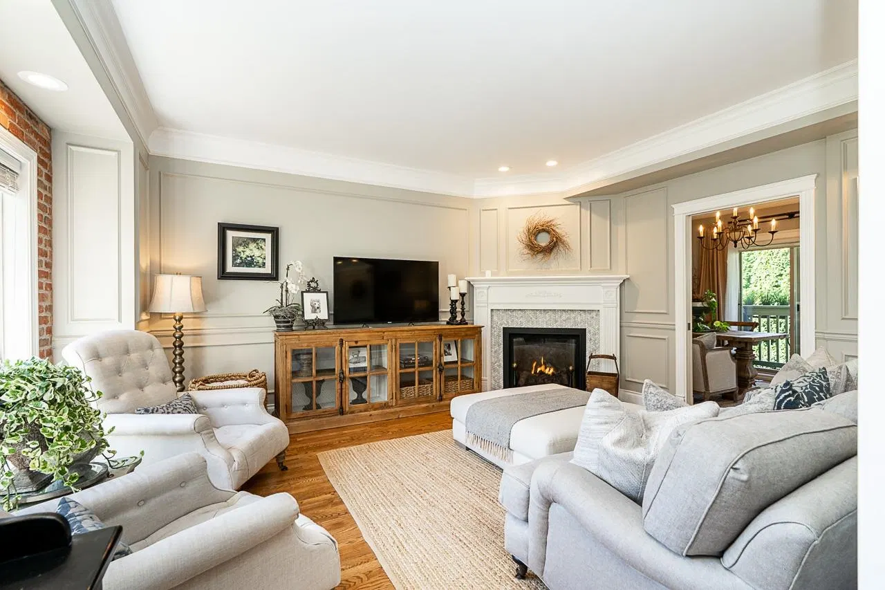Photo 1 of 40 at #4 – 15151 Buena Vista Avenue