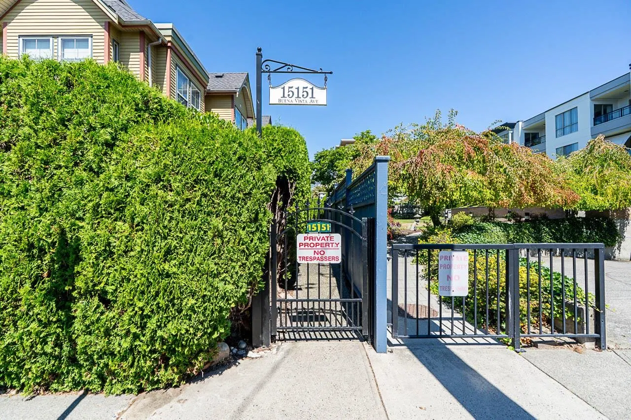Photo 3 of 40 at #4 – 15151 Buena Vista Avenue