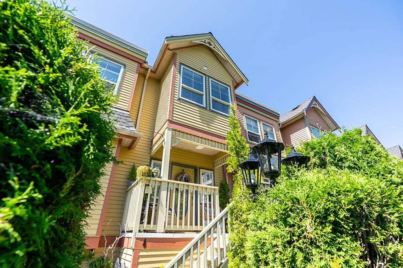 Photo 4 of 40 at #4 – 15151 Buena Vista Avenue