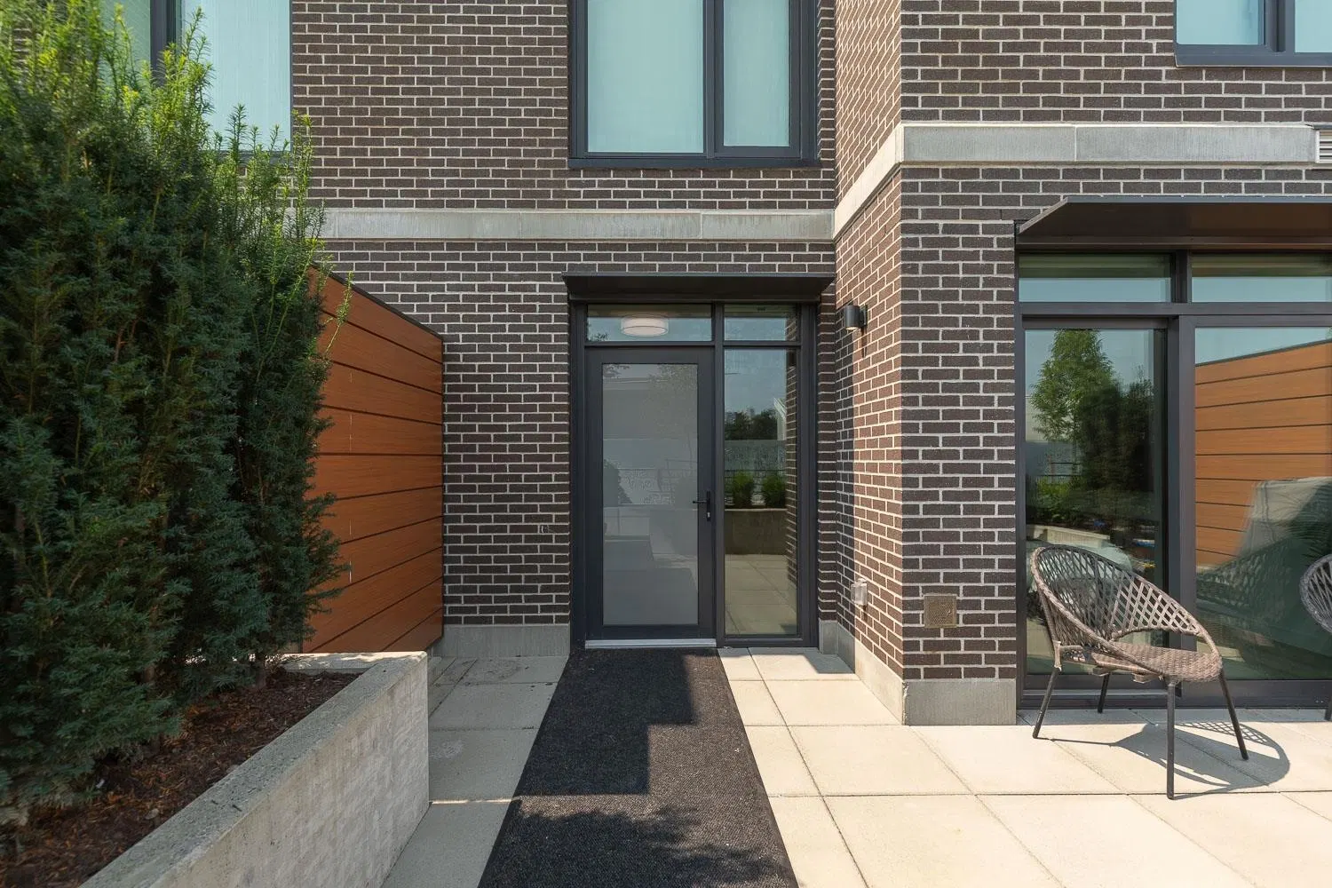 Photo 2 of 33 at #107 – 755 Harbourside Drive