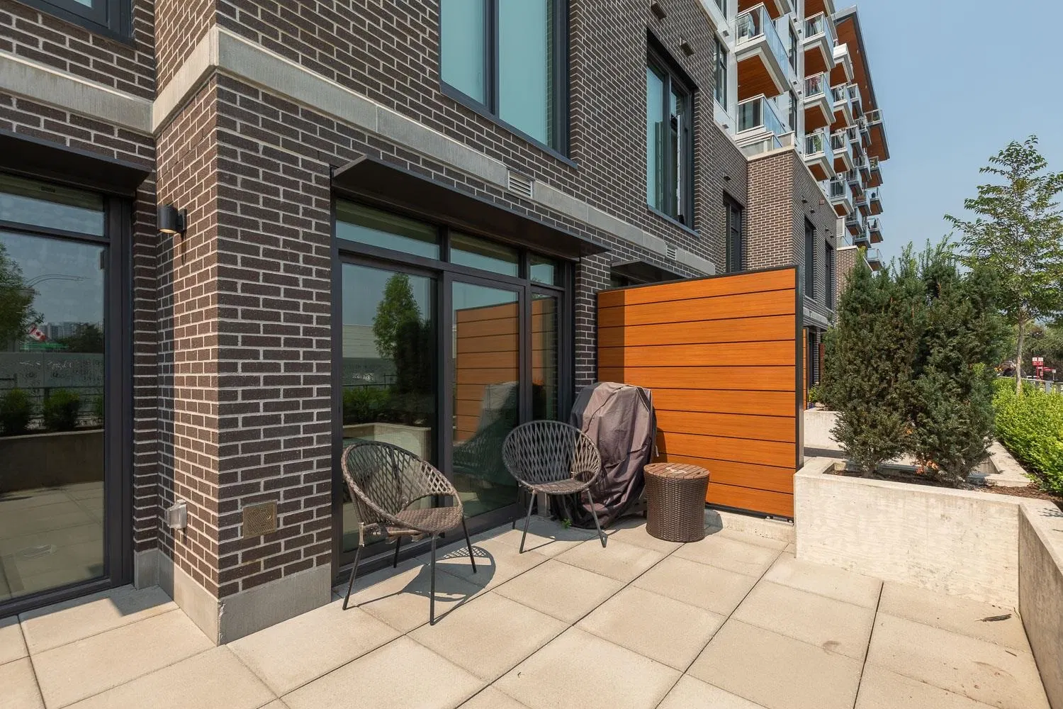 Photo 3 of 33 at #107 – 755 Harbourside Drive