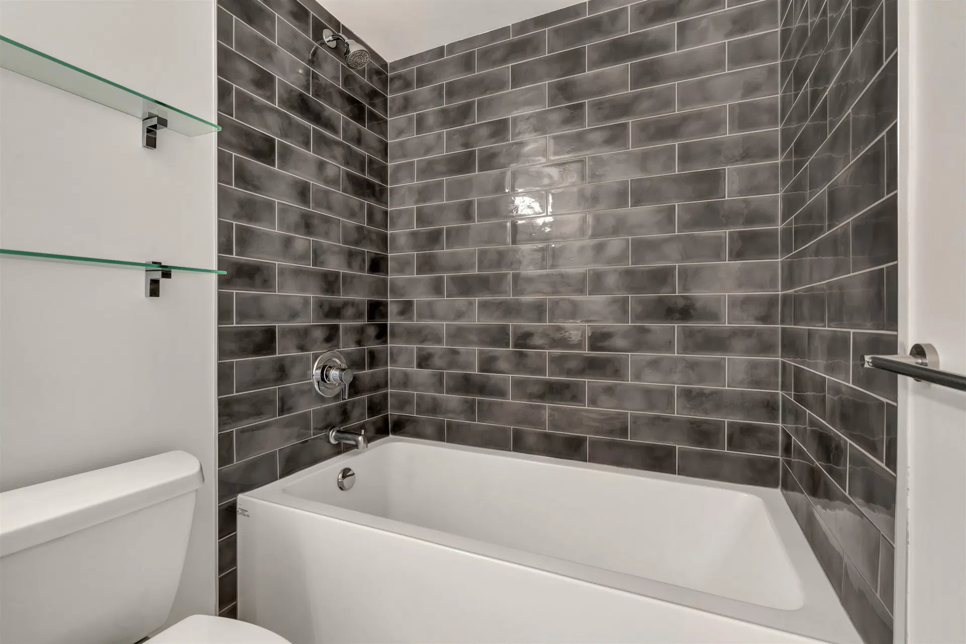 Photo 5 of 26 at #304 – 120 W 17th Street