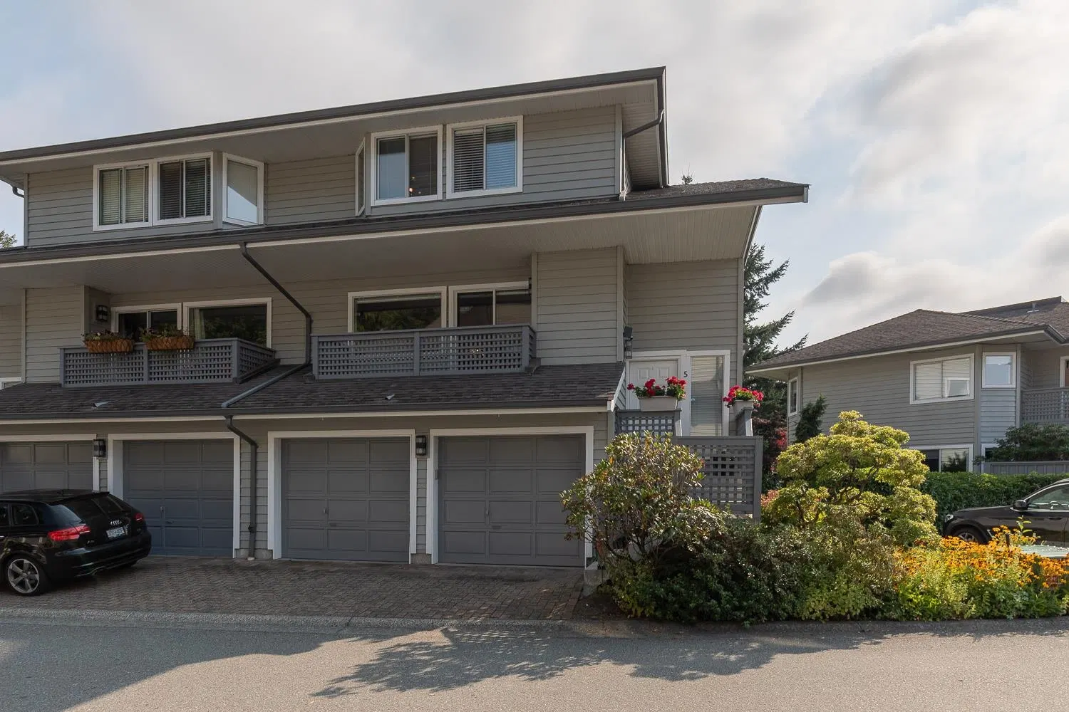 Photo 2 of 40 at #5 – 3634 Garibaldi Drive