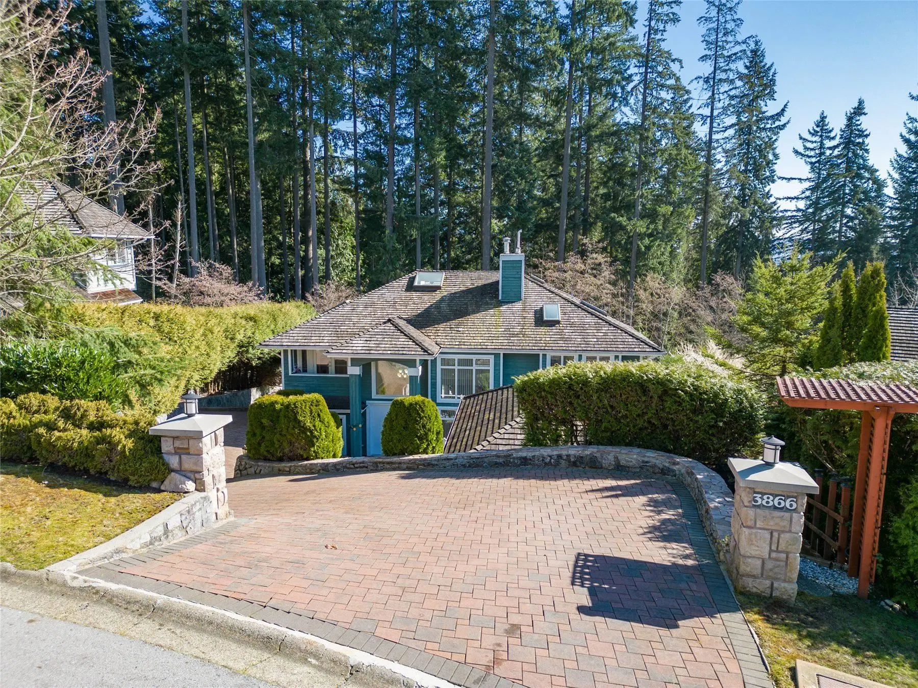 Photo 2 of 40 at 3866 Michener Way
