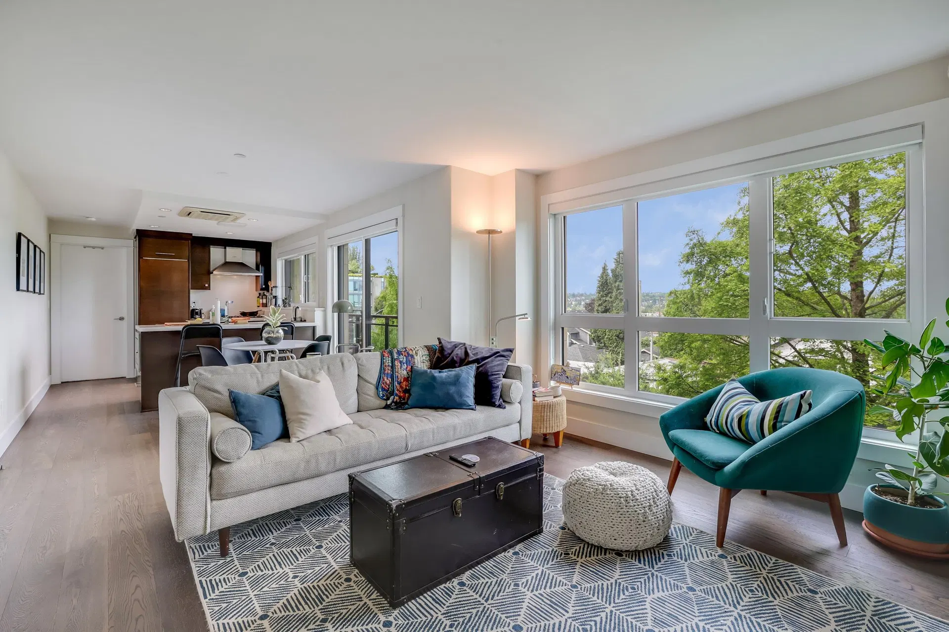 Photo 1 of 22 at #301 – 3028 Arbutus Street