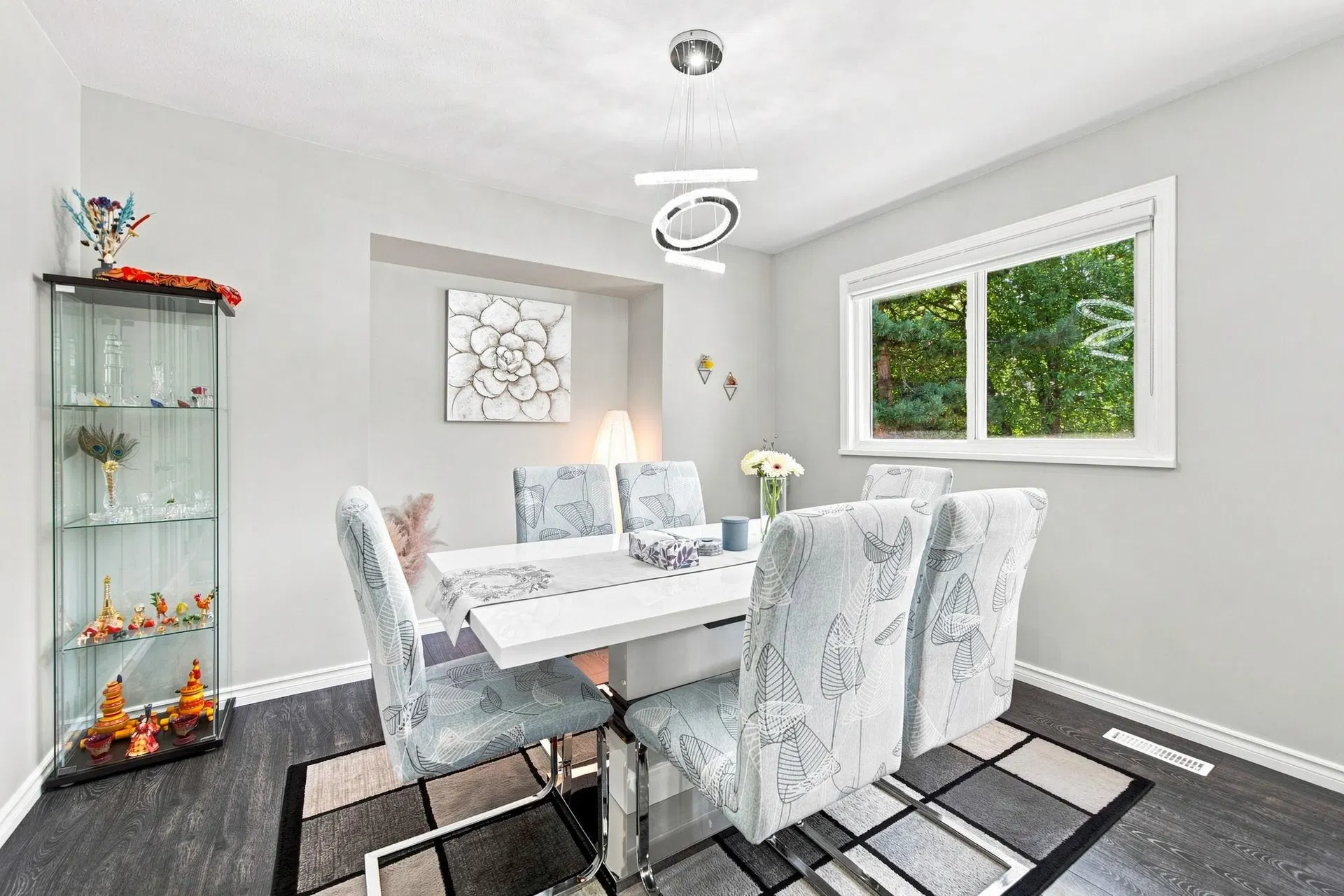Photo 5 of 29 at 15311 28 Avenue