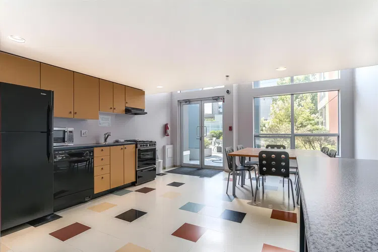 Photo 2 of 14 at #1006 – 933 Seymour Street