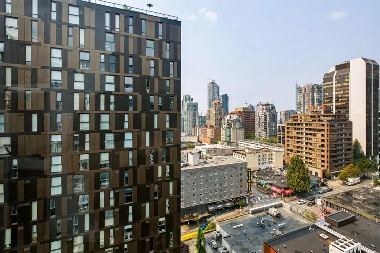 Photo 5 of 14 at #1006 – 933 Seymour Street
