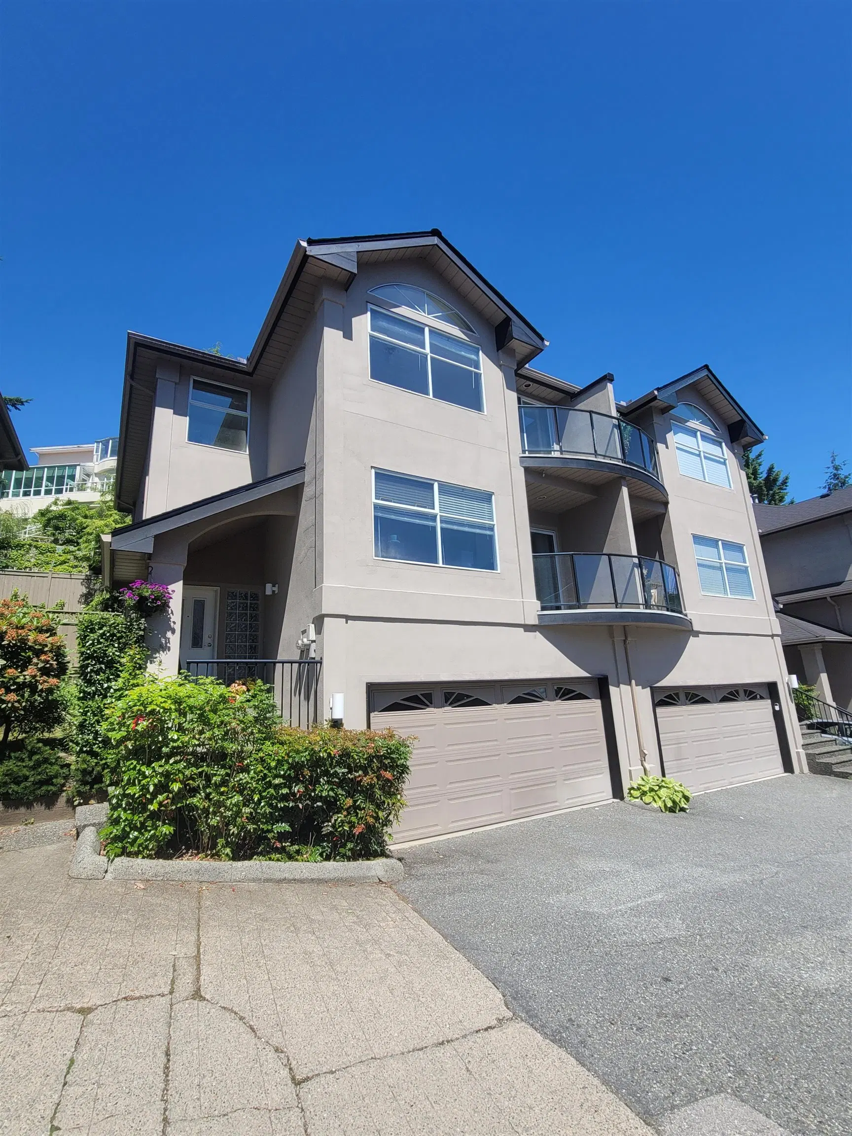 Photo 1 of 30 at #5 – 2951 Panorama Drive