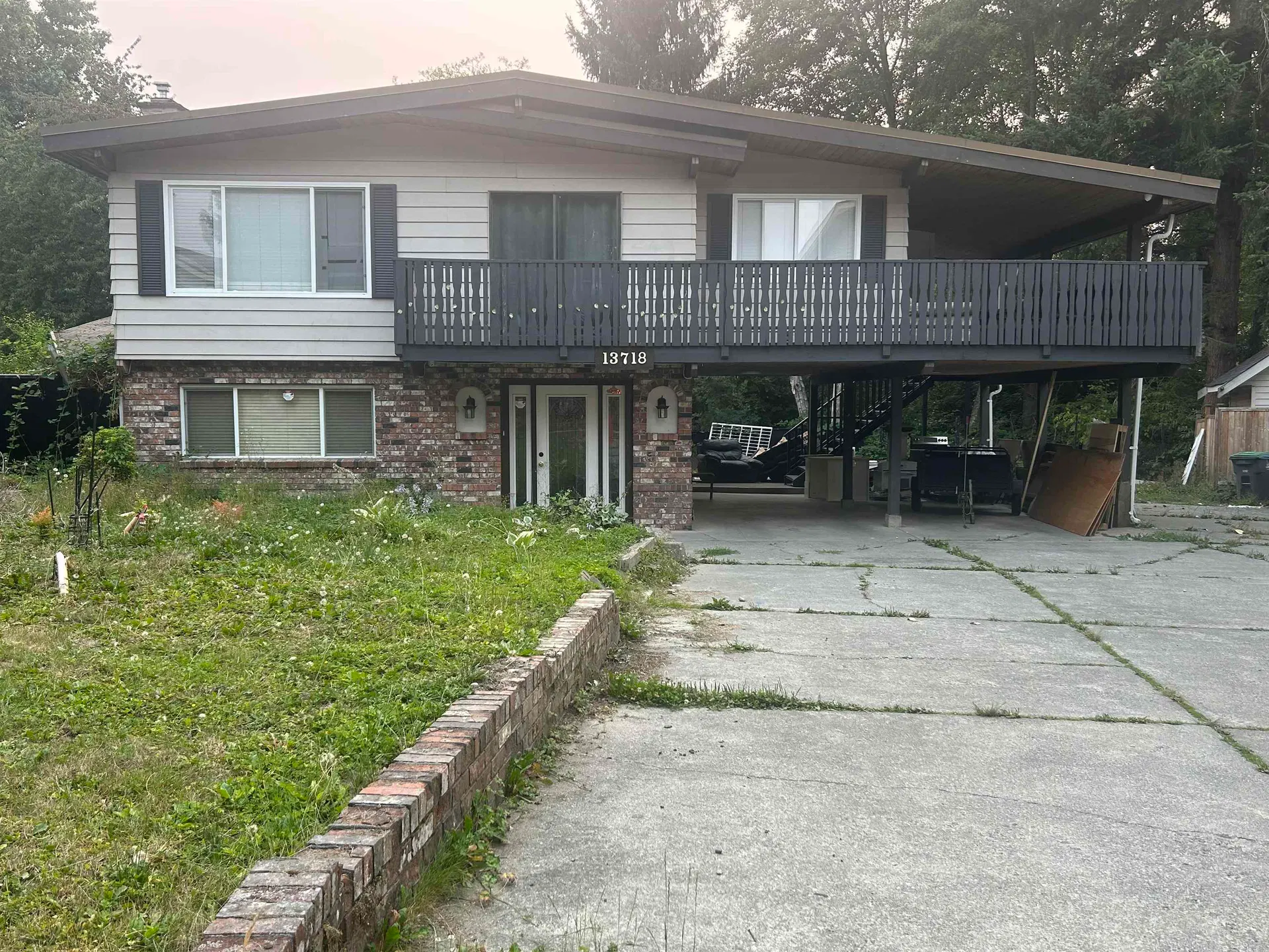 Photo 1 of 1 at 13718 Glen Place