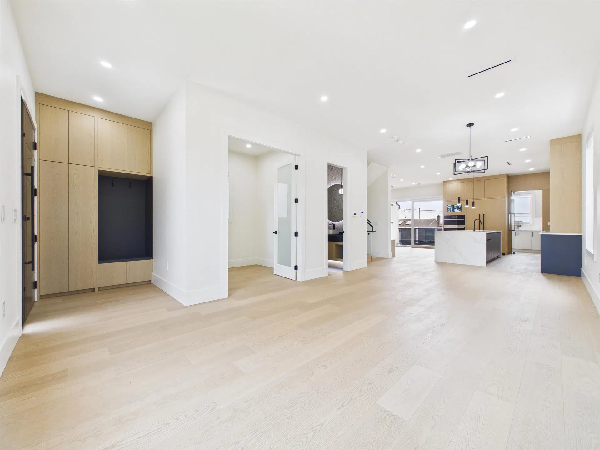 Photo 4 of 40 at #1 – 6512 Grant Street