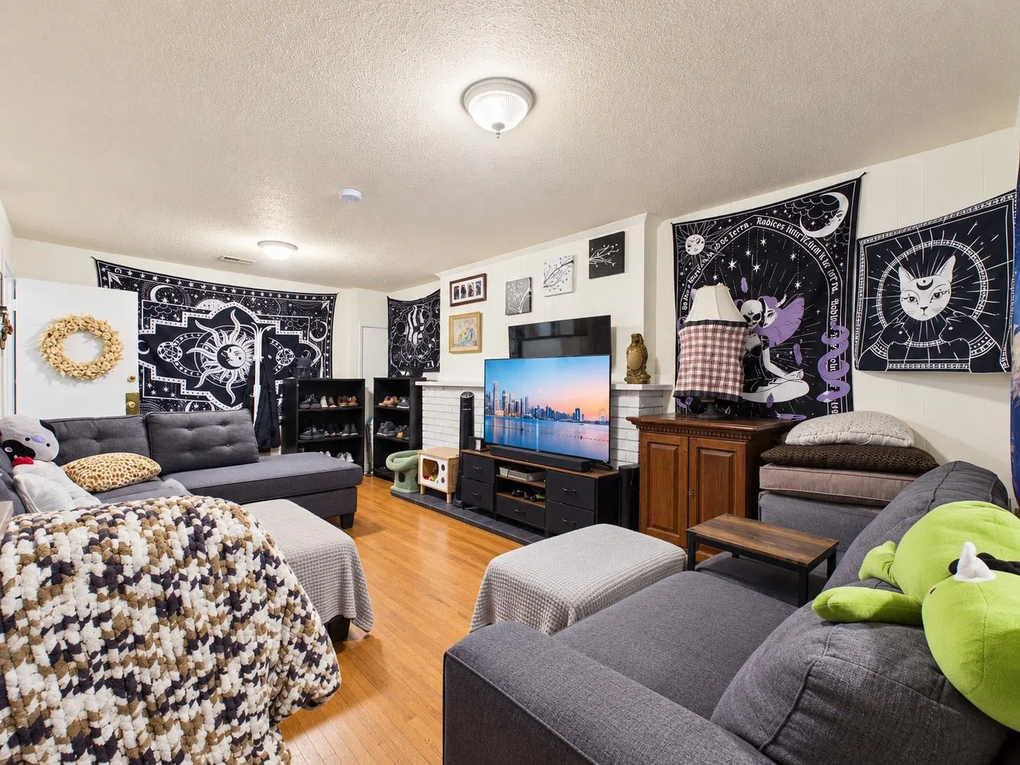Photo 5 of 34 at #11272 – 11274 S 88 Avenue