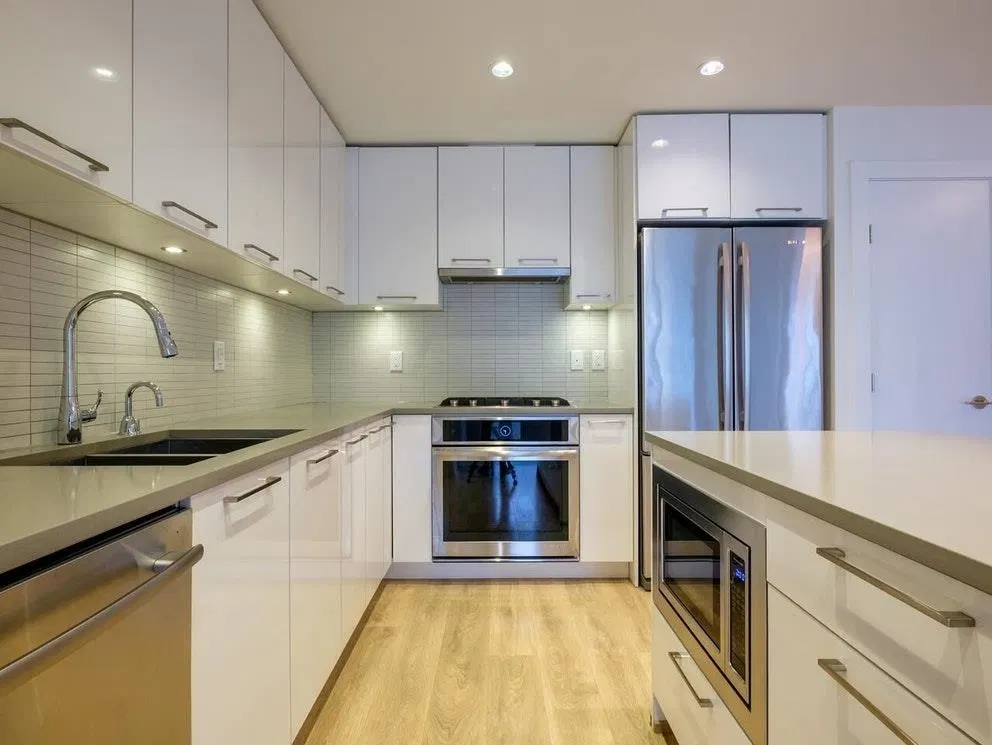 Photo 3 of 20 at #607 – 3488 Sawmill Crescent