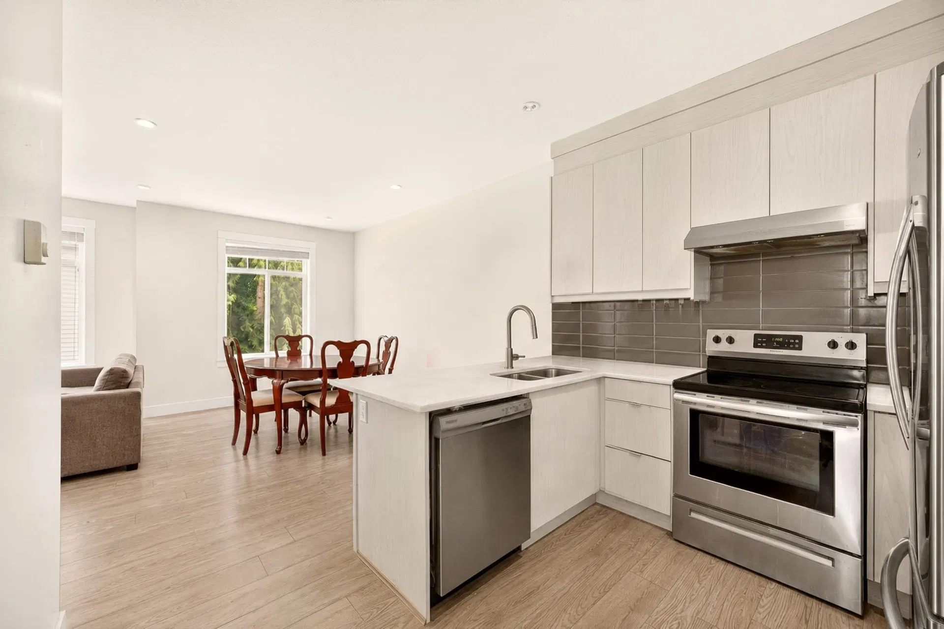 Photo 5 of 38 at #68 – 11267 133 Street