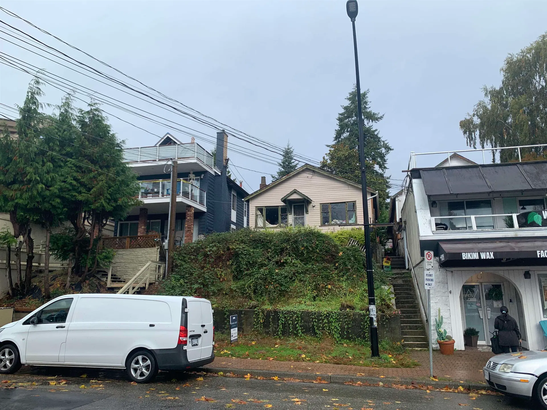 Photo 1 of 8 at 15671 Marine Drive