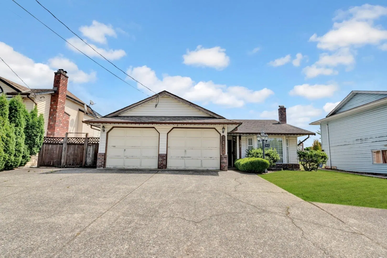 Photo 2 of 39 at 3452 Clearbrook Road