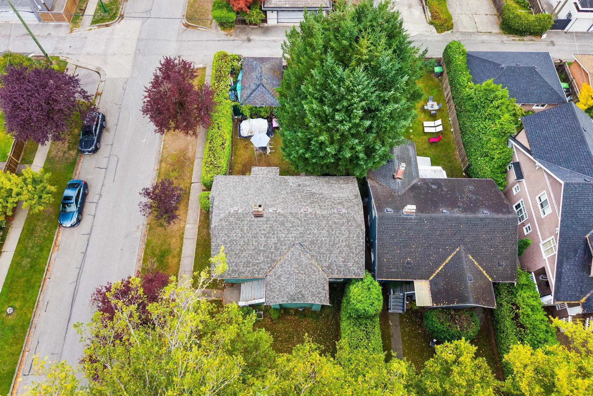 Photo 5 of 12 at 3895 W 20th Avenue