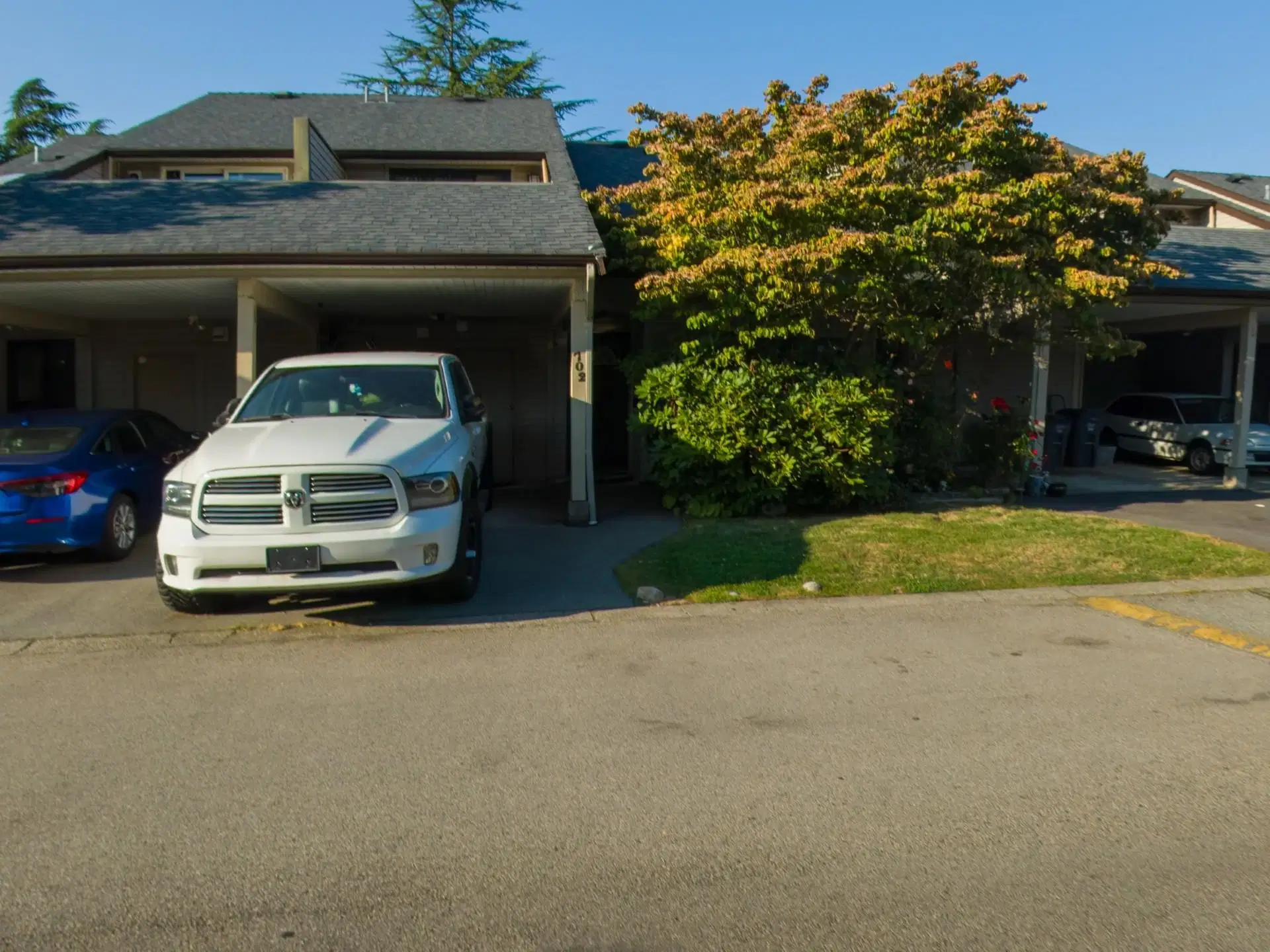 #702 – 9270 122 Street