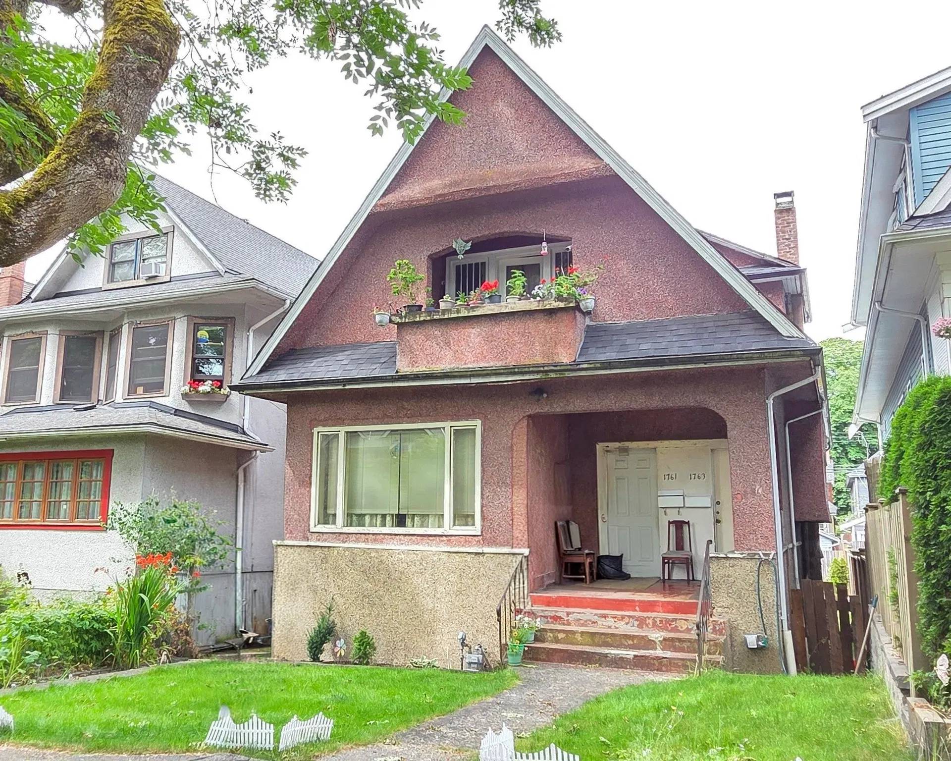 Photo 1 of 18 at 1761 William Street