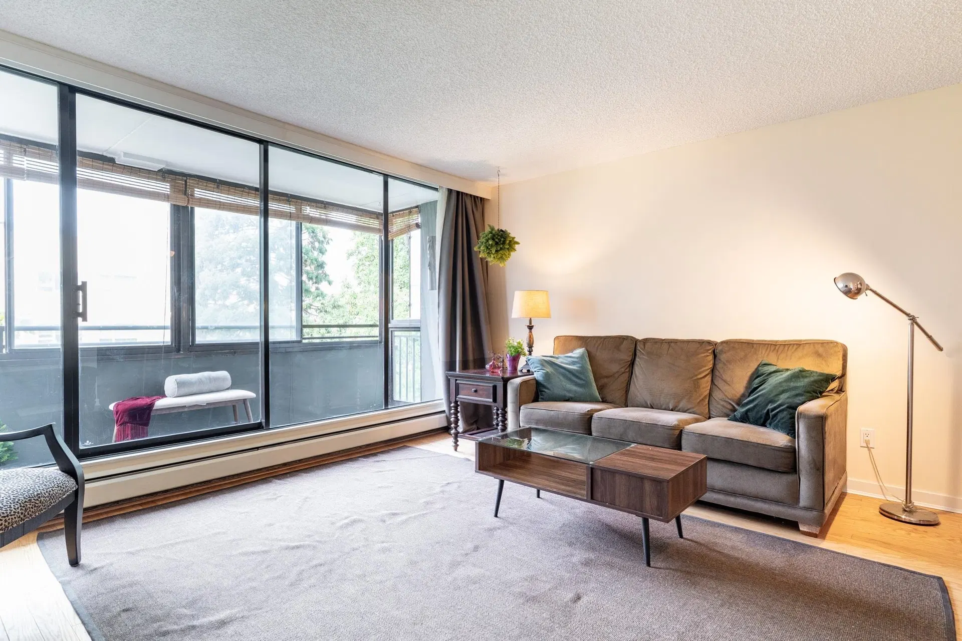 Photo 3 of 31 at #405 – 1816 Haro Street