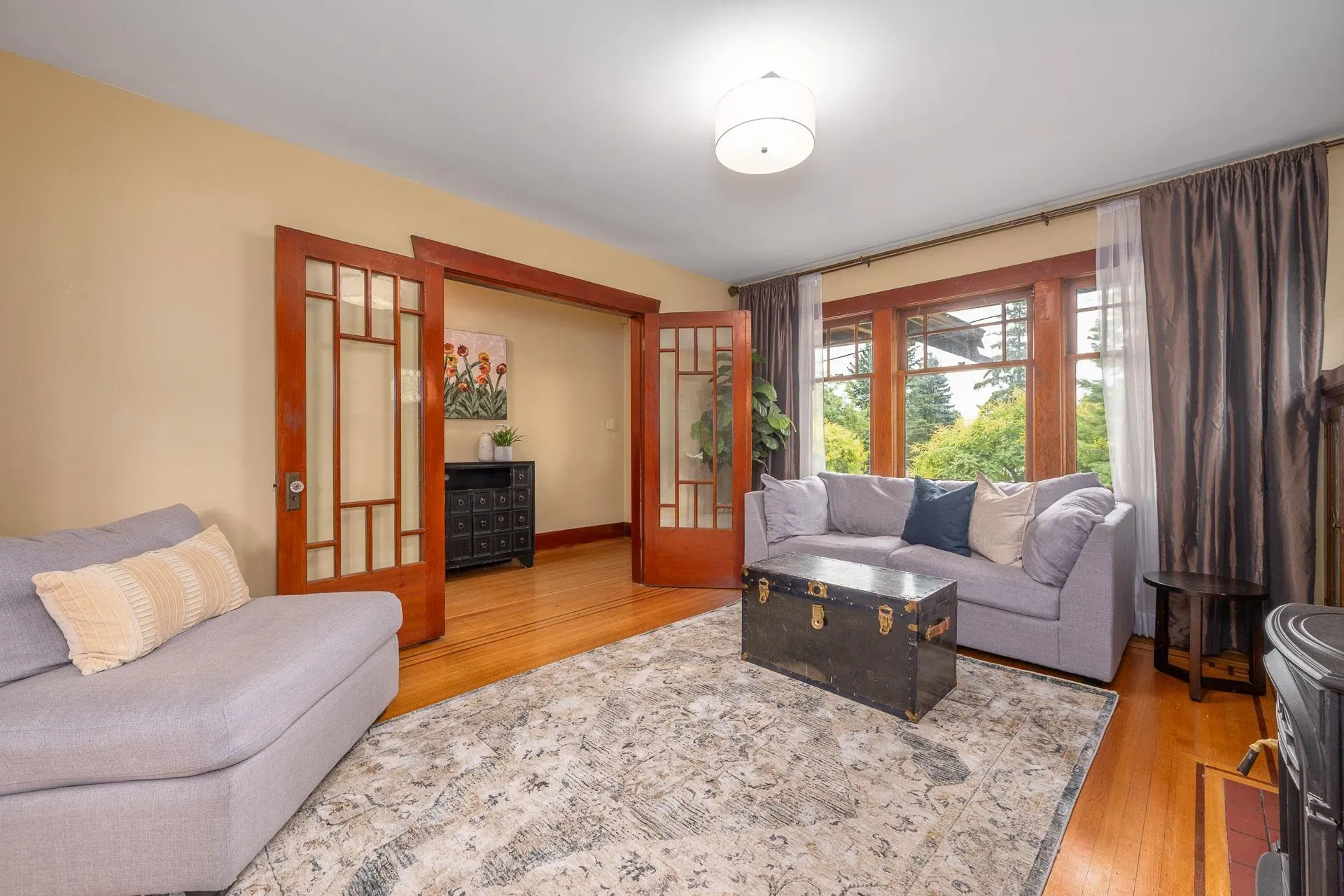 Photo 5 of 40 at 931 Second Street