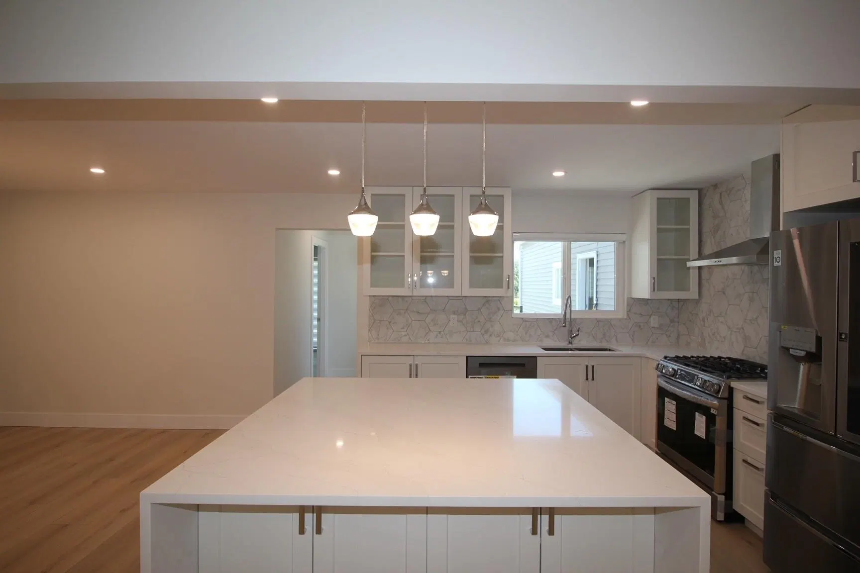 Photo 5 of 26 at 2076 Clare Place