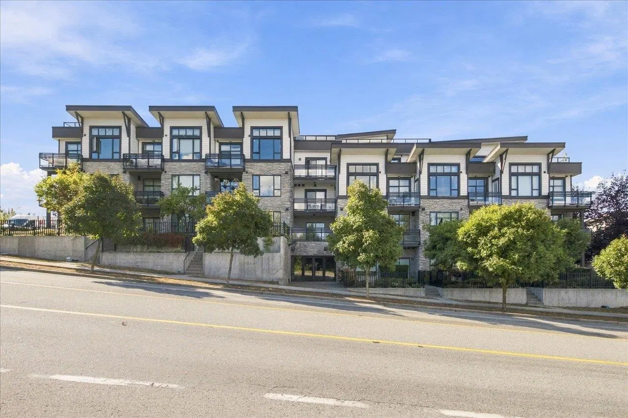 Photo 3 of 33 at #309 – 9983 E Barnston Drive