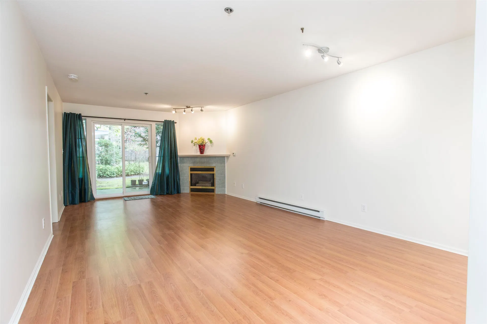 Photo 2 of 30 at #22 – 12449 191 Street